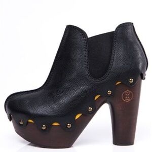 IN BOX FLOGG DEBORAH LEATHER PLATFORM ANKLE BOOTS, BLACK, SIZE 9.5